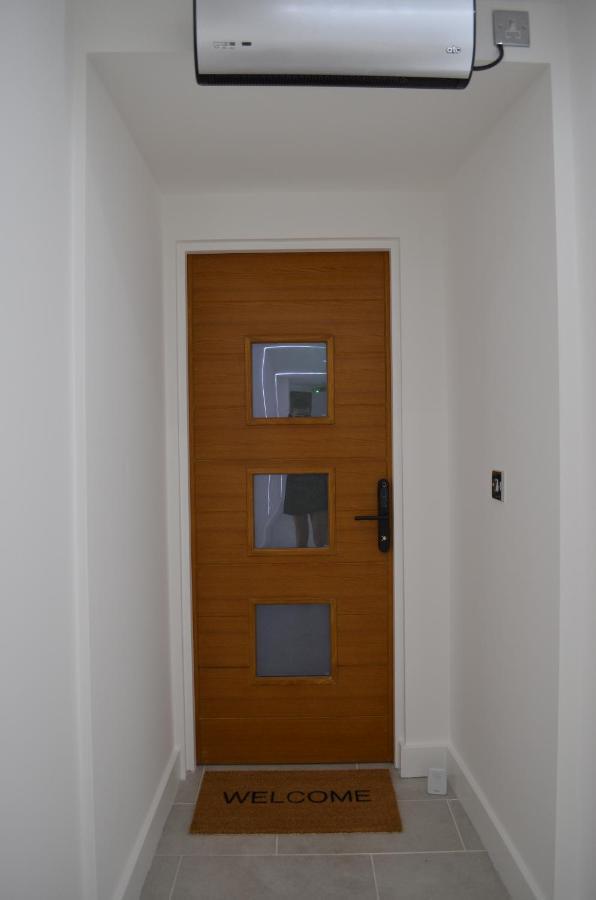 Executive Bright And Airy Studio Apartment In Sydenham Londra Esterno foto